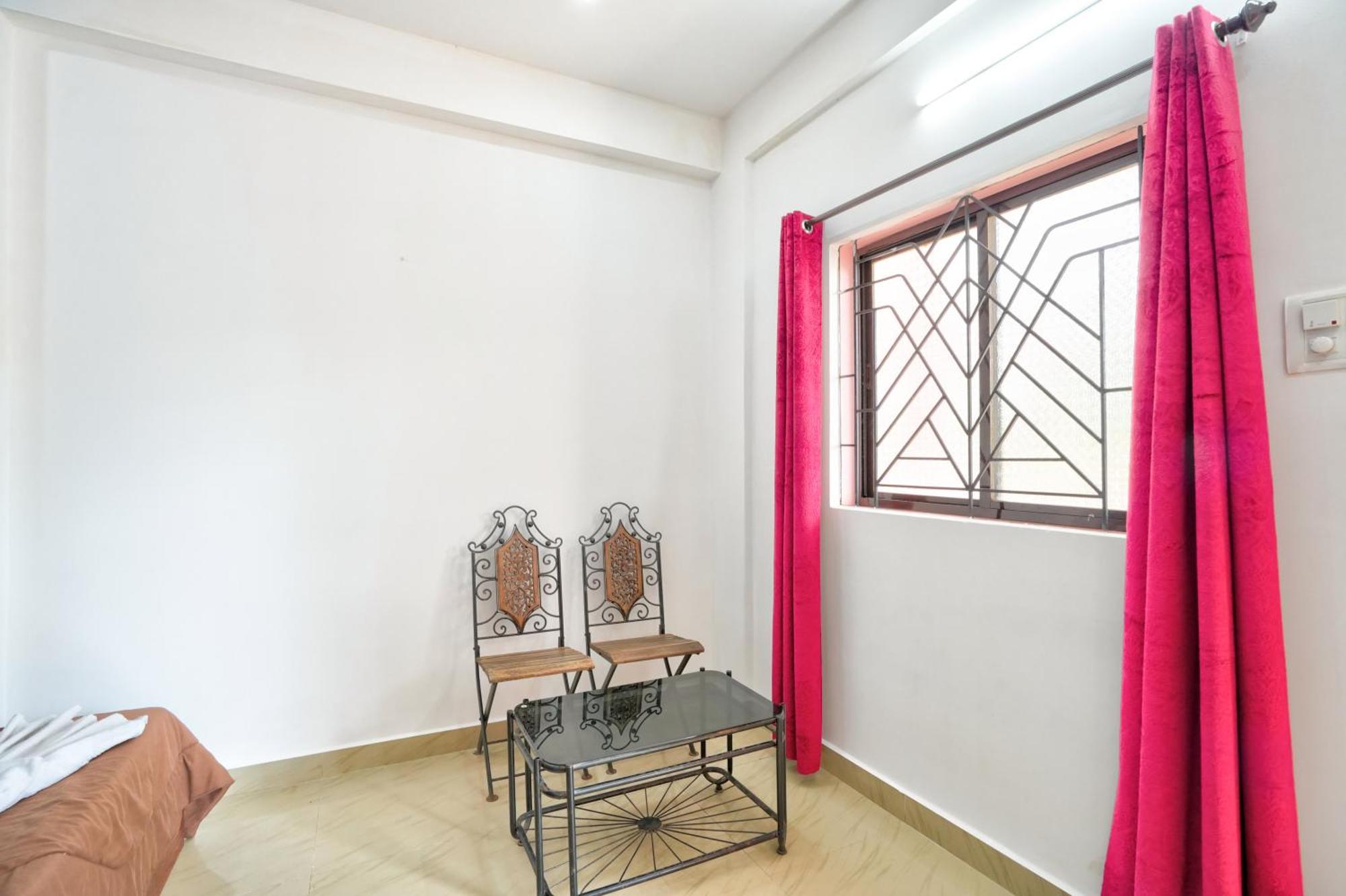 Little Beach Home Stay At 칼랑굿 외부 사진